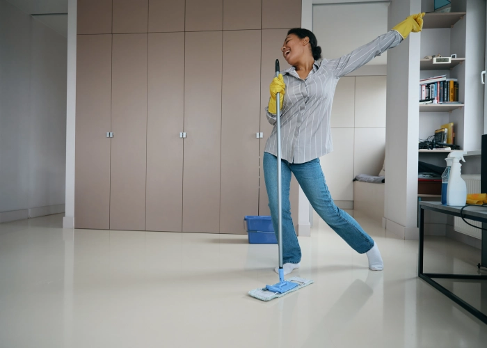 Limpieza de zonas comunes de edificios en León 24001